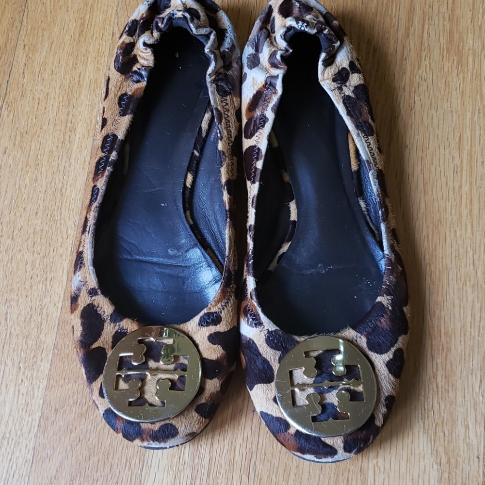 Tory burch flat shoes